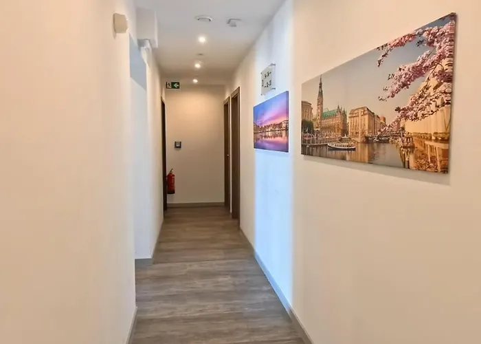 Hotel Novera *